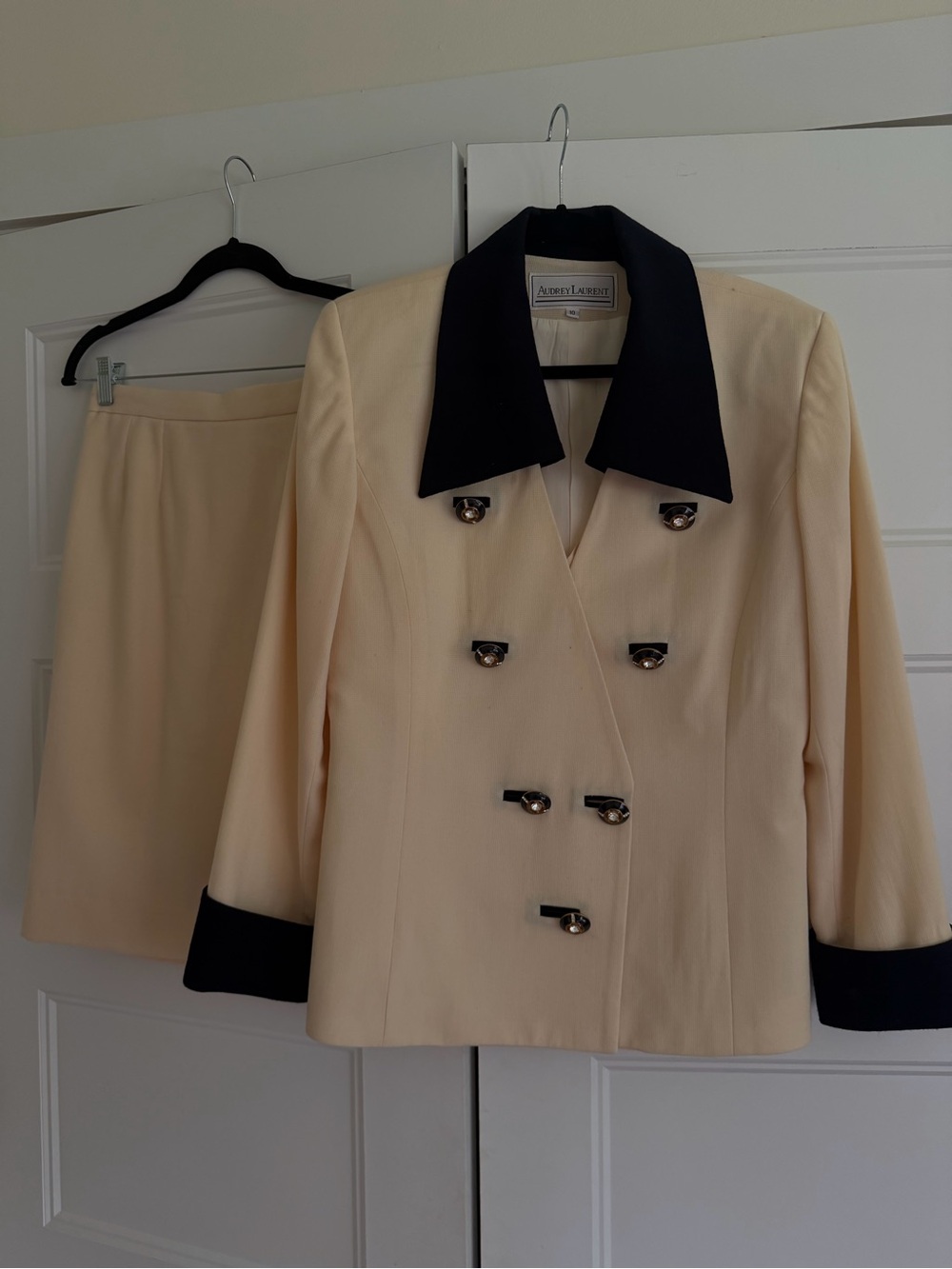 Vintage 80’s Cream Double-Breasted Blazer with Black Trim